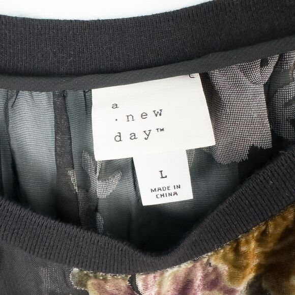 A New Day Floral Velvet Burnout Mesh Pullover Womens Large Sheer Whimsigoth - Picture 3 of 14